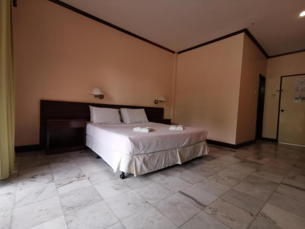Oyo 89972 Borneo Paradise Beach Hotel Kota Kinabalu Buitenkant foto