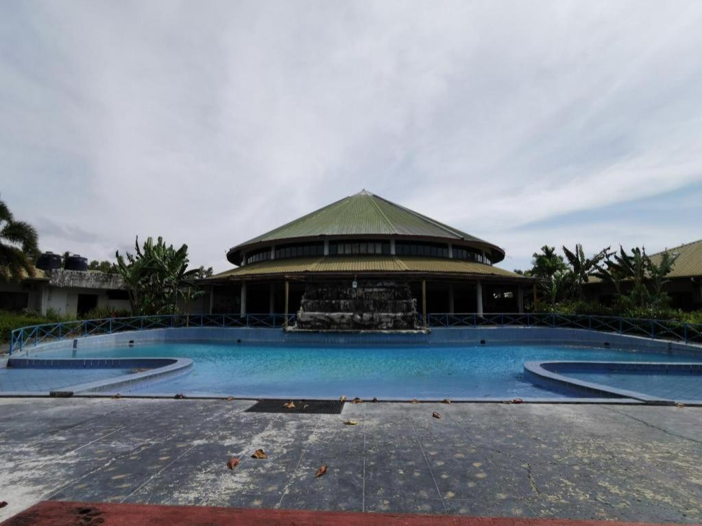 Oyo 89972 Borneo Paradise Beach Hotel Kota Kinabalu Buitenkant foto