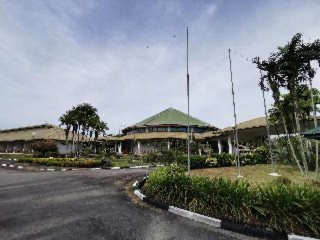 Oyo 89972 Borneo Paradise Beach Hotel Kota Kinabalu Buitenkant foto