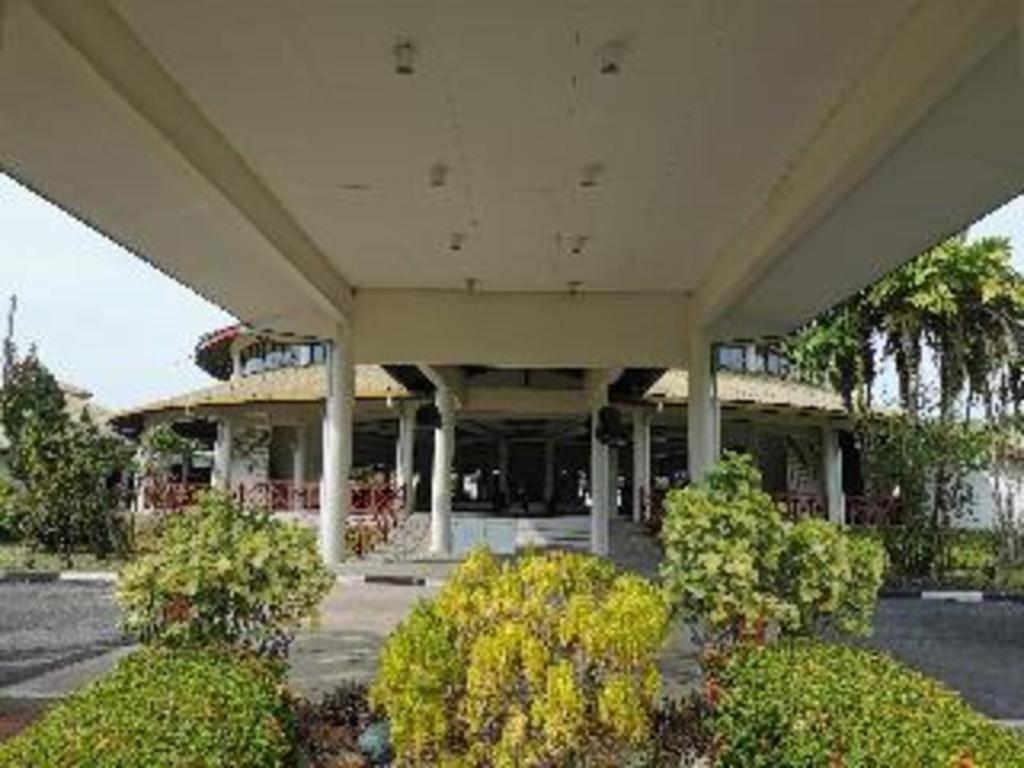 Oyo 89972 Borneo Paradise Beach Hotel Kota Kinabalu Buitenkant foto