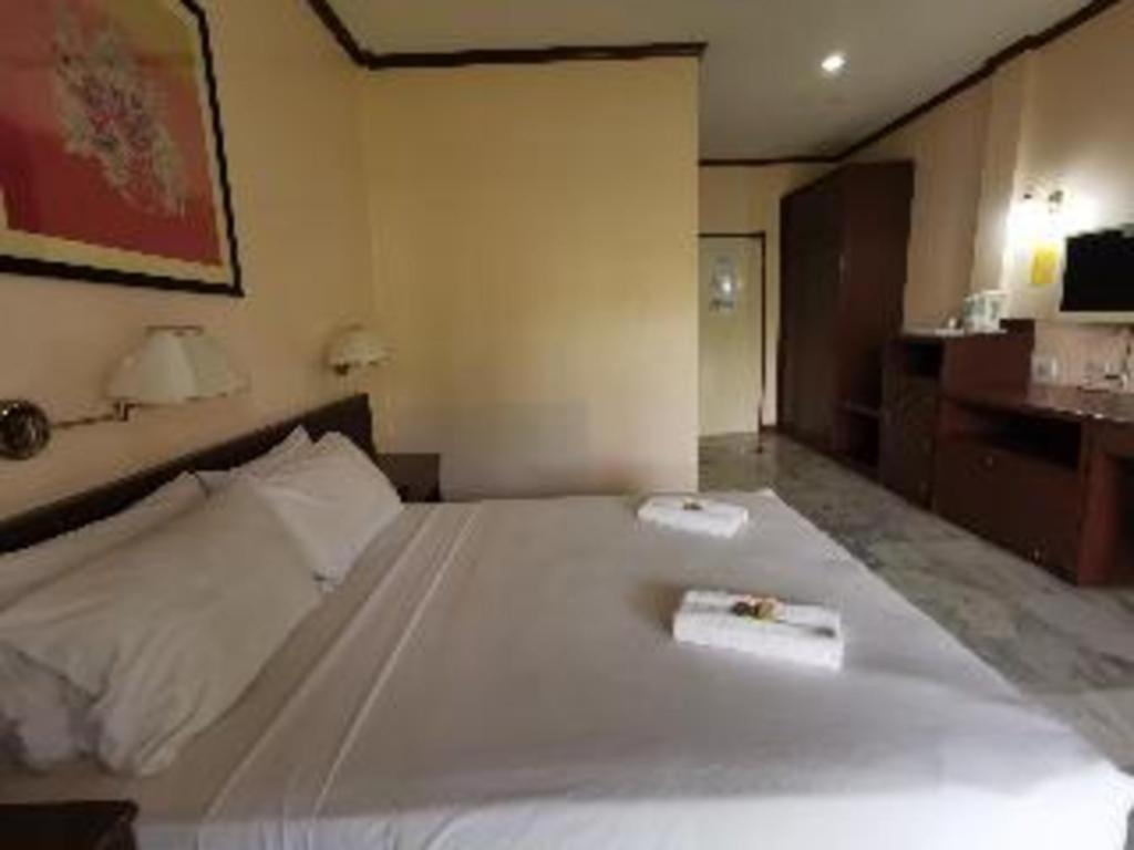 Oyo 89972 Borneo Paradise Beach Hotel Kota Kinabalu Buitenkant foto