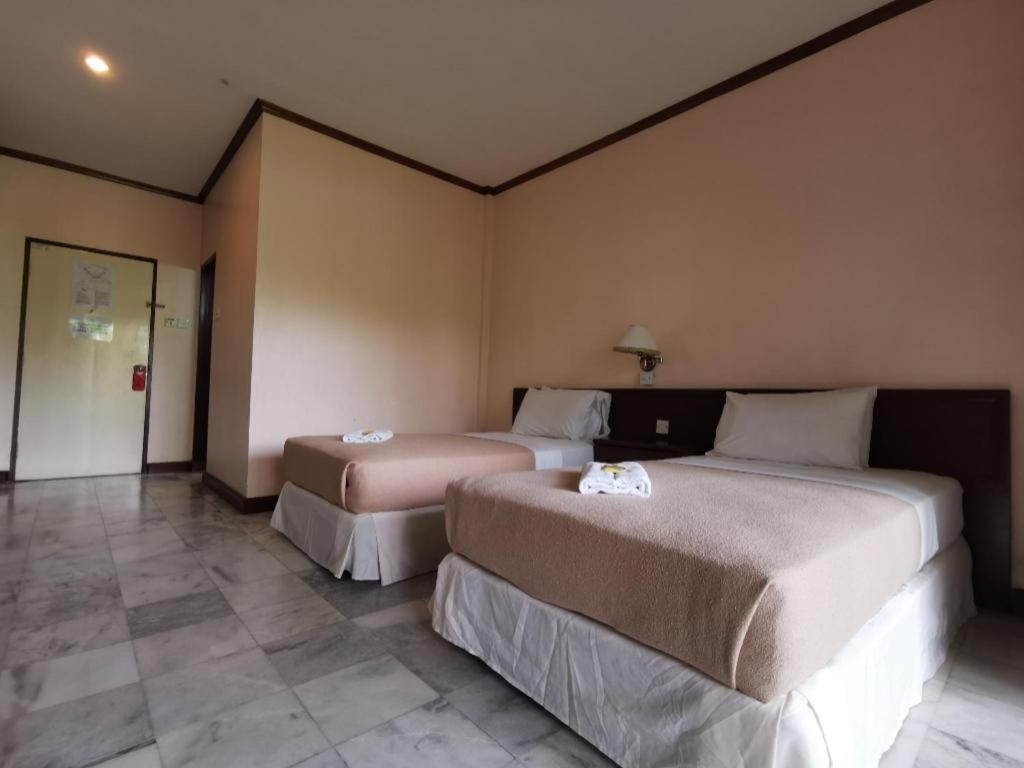 Oyo 89972 Borneo Paradise Beach Hotel Kota Kinabalu Buitenkant foto