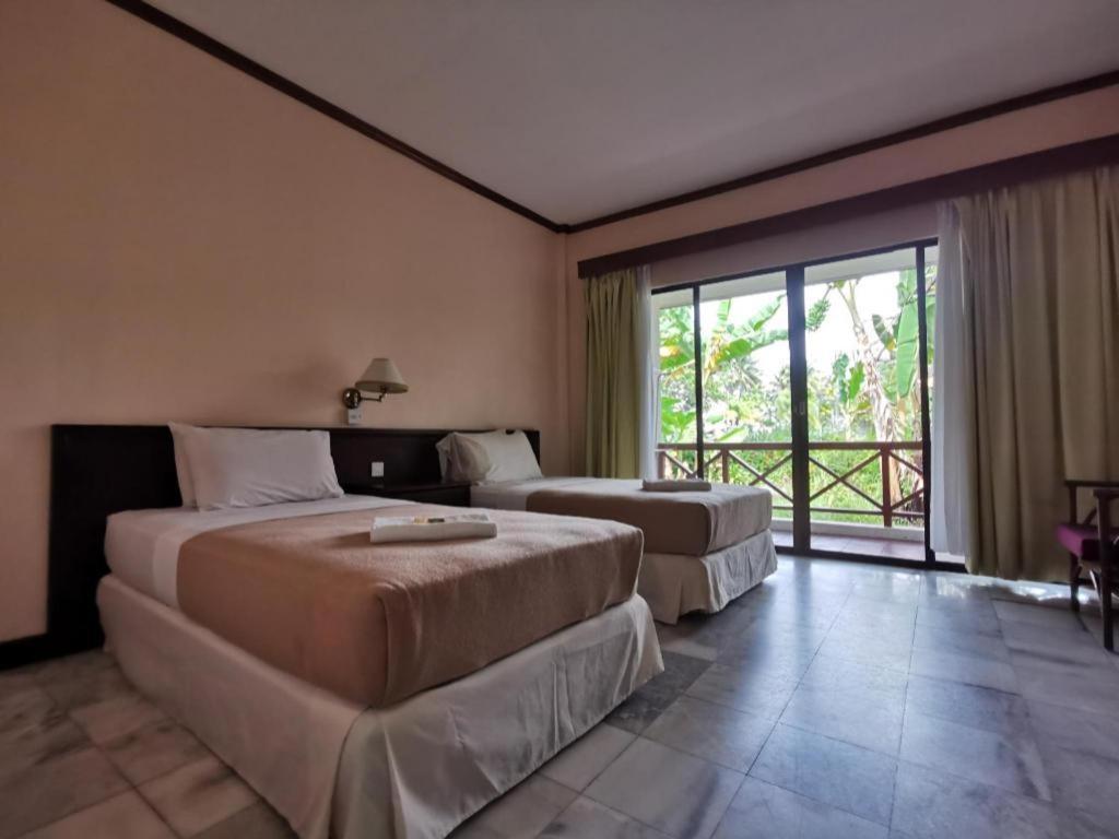Oyo 89972 Borneo Paradise Beach Hotel Kota Kinabalu Buitenkant foto