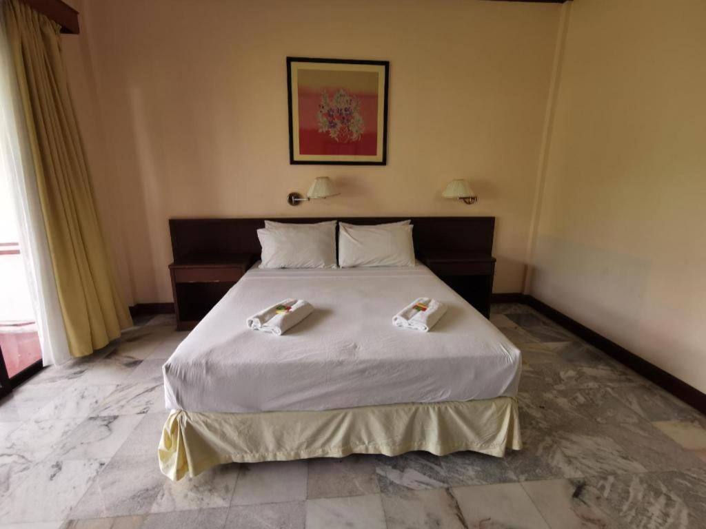 Oyo 89972 Borneo Paradise Beach Hotel Kota Kinabalu Buitenkant foto